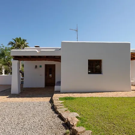 Curreu Villa *
